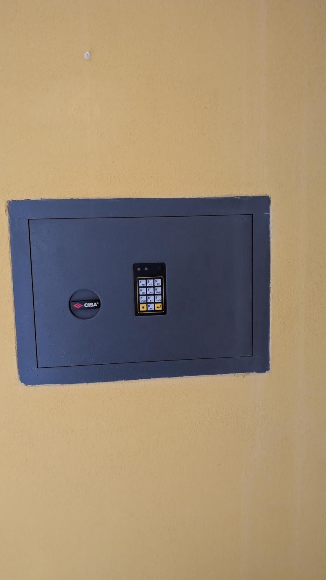 Luxury Home Bosa Apartment Exterior foto