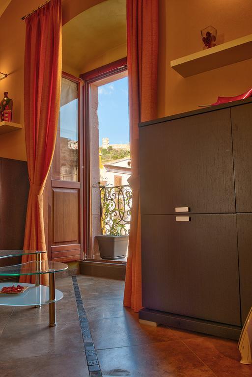 Luxury Home Bosa Apartment Exterior foto